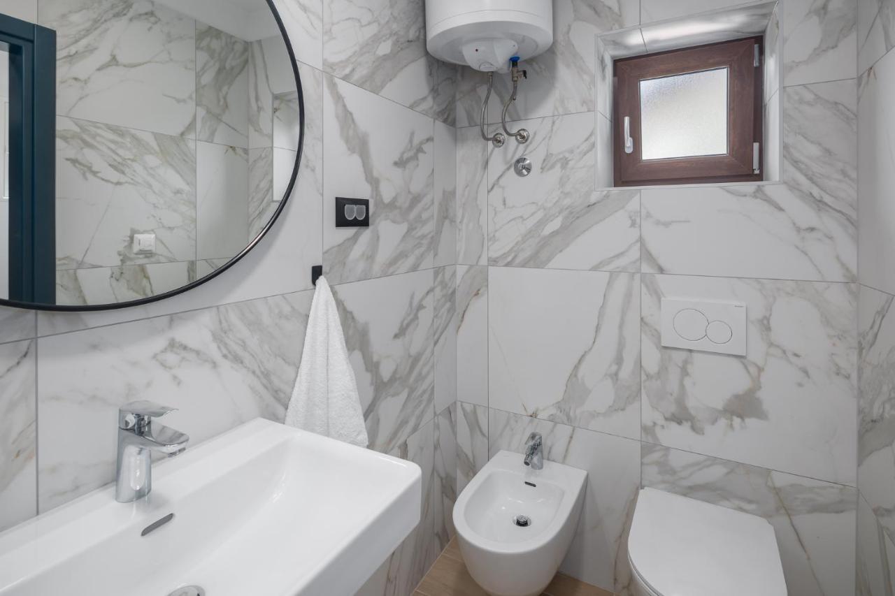 Spada Premium Apartments Пореч Экстерьер фото